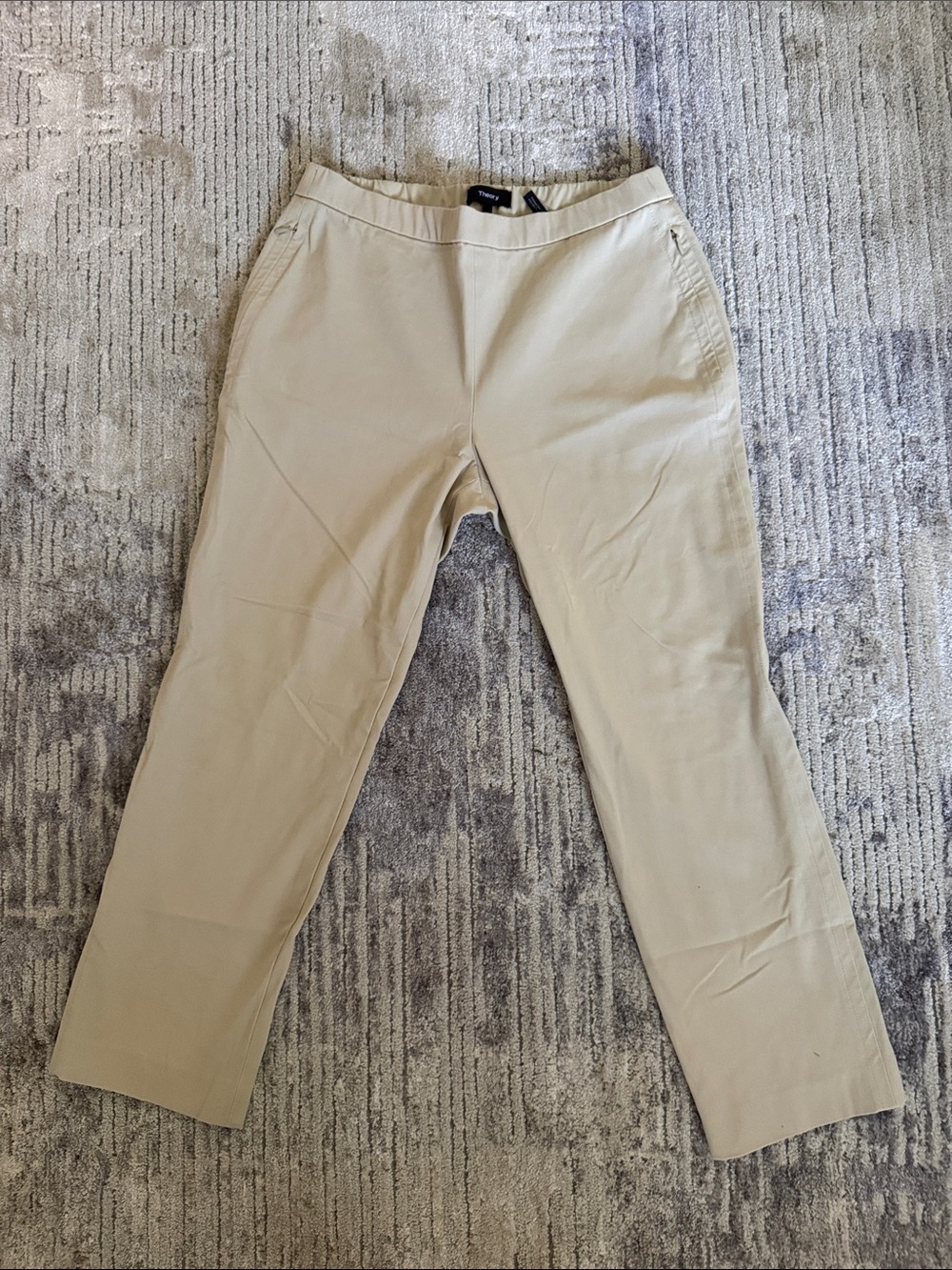 Theory Women’s Chinos in Beige